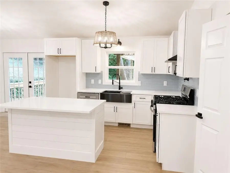 605 Dover Street Ne, Marietta, GA 30066 - #3