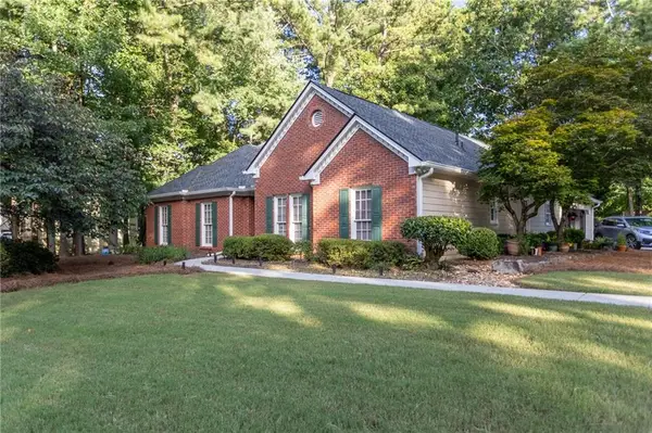 5677 Fairwood Drive Nw, Acworth, GA 30101