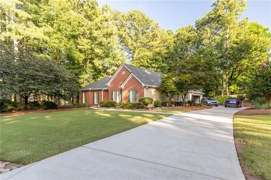 5677 Fairwood Drive Nw, Acworth, GA 30101 - #2