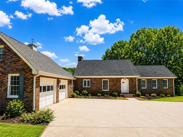 4545 Twin Lakes Dr Drive, Monroe, GA 30656