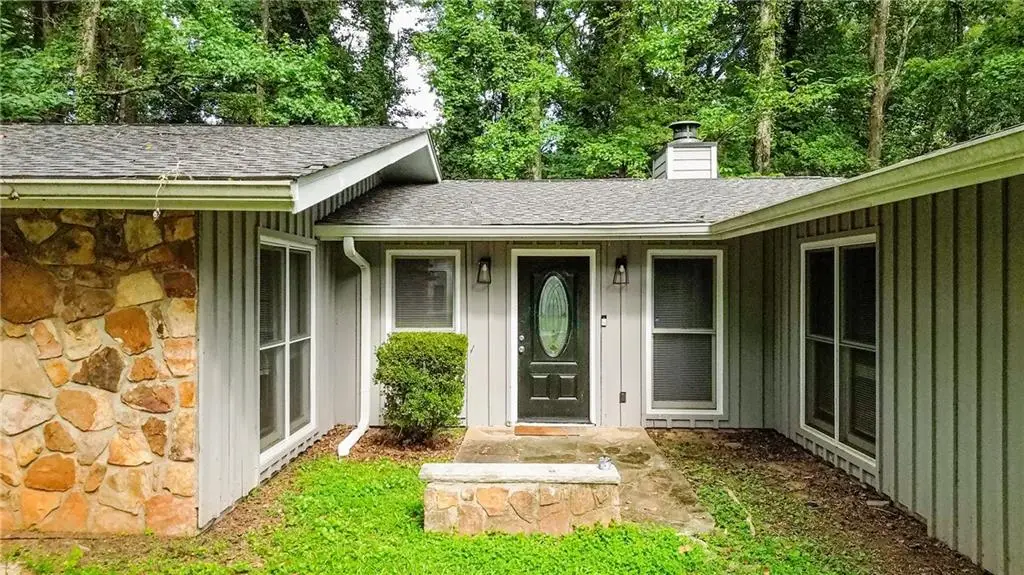 1328 Hidden Hills Parkway, Stone Mountain, GA 30088 - #1