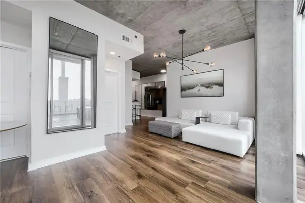 3324 Peachtree Road Ne #810, Atlanta, GA 30326