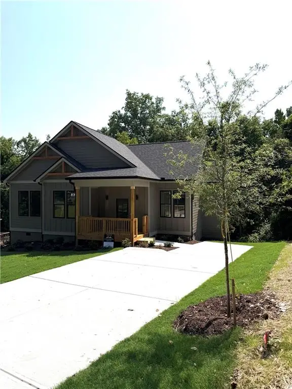 2782 Mango Circle Nw, Atlanta, GA 30318 - #2