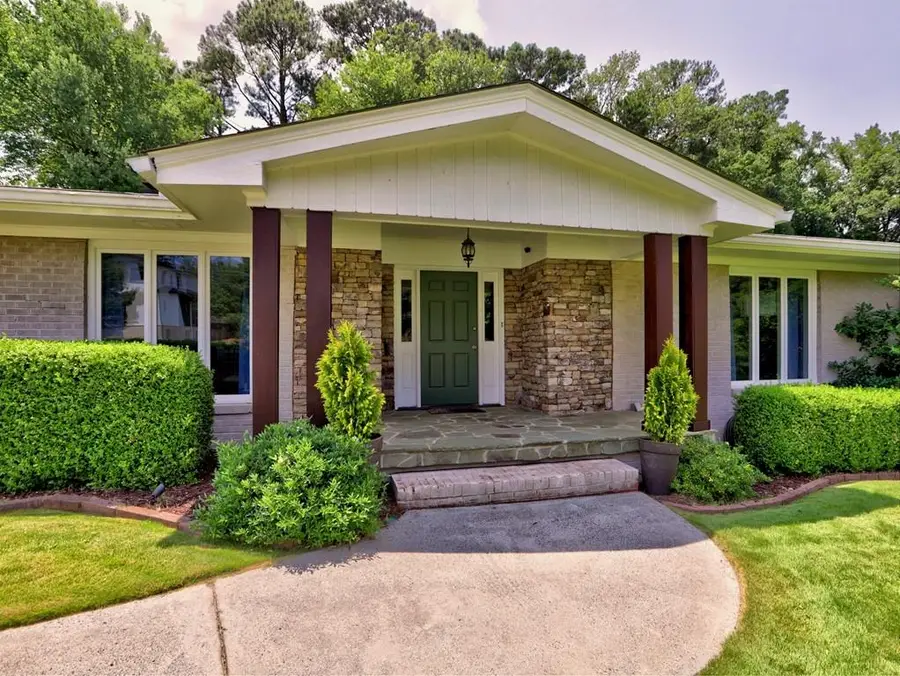 715 Glenforest Road, Sandy Springs, GA 30328 - #2