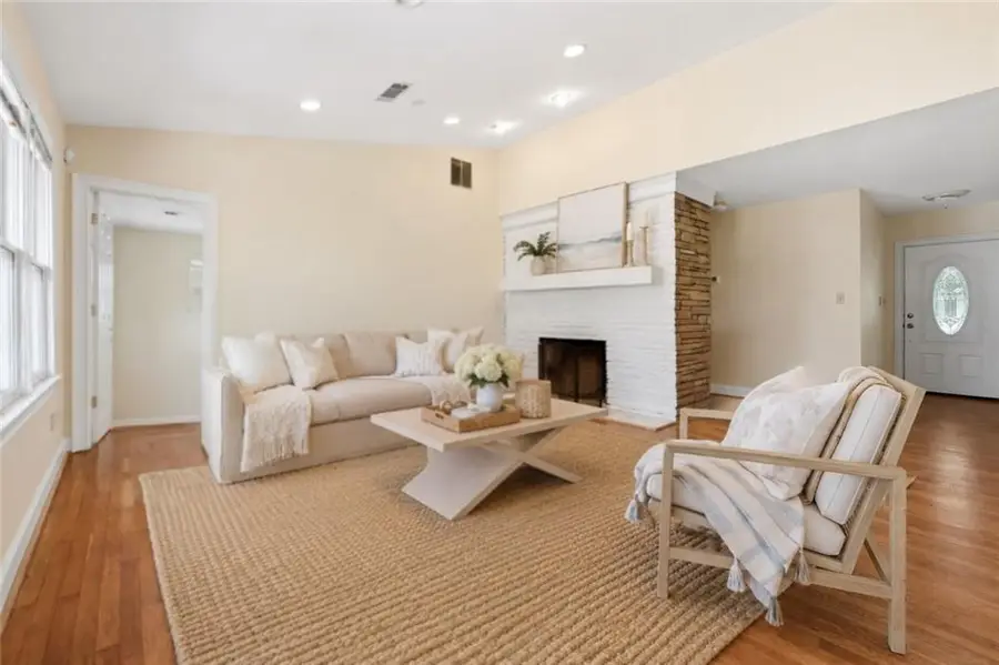 208 Midvale Drive Ne, Atlanta, GA 30342 - #3