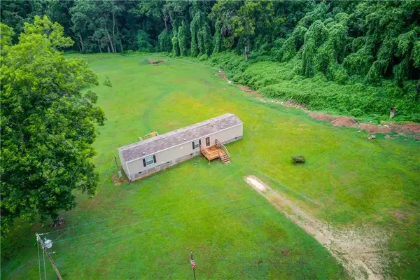 492 Gumlog Creek, Martin, GA 30557