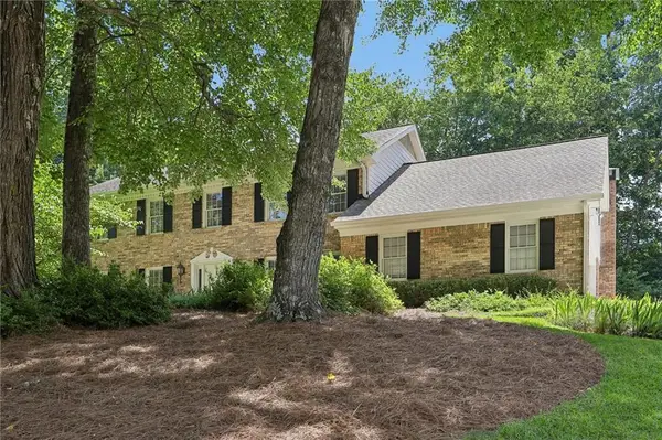 5271 Wyntercreek Way, Dunwoody, GA 30338