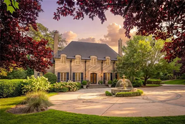 305 Forrest Lake Drive Nw, Sandy Springs, GA 30327