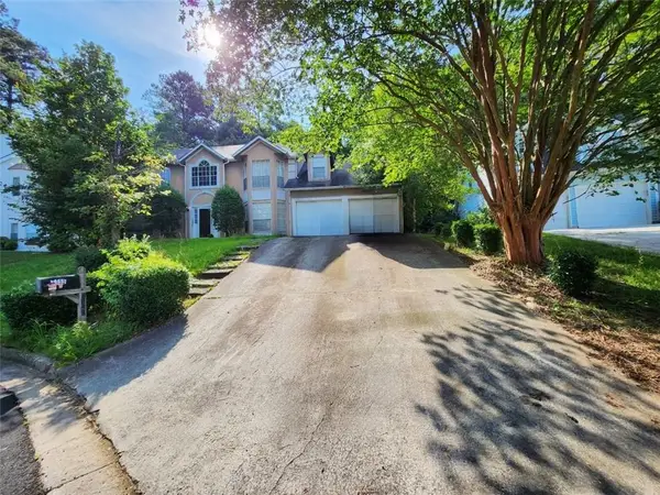 7155 Lone Oak Trace, Lithonia, GA 30058