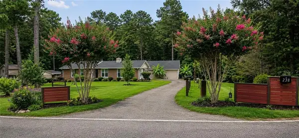 238 W Wedgewood Circle, Newnan, GA 30263