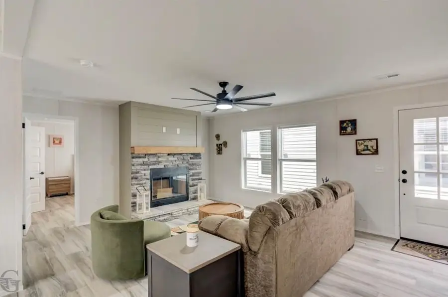 234 Vaughn Circle, Griffin, GA 30223 - #3