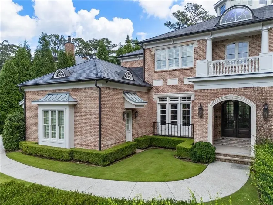 3225 W Paces Park Court Nw, Atlanta, GA 30327 - #3