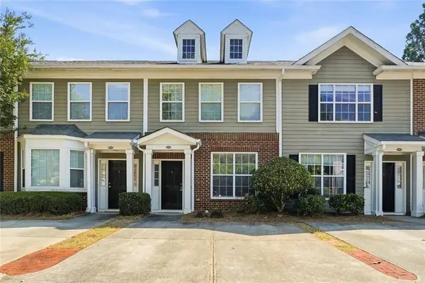 2086 Del Lago Circle, Kennesaw, GA 30152