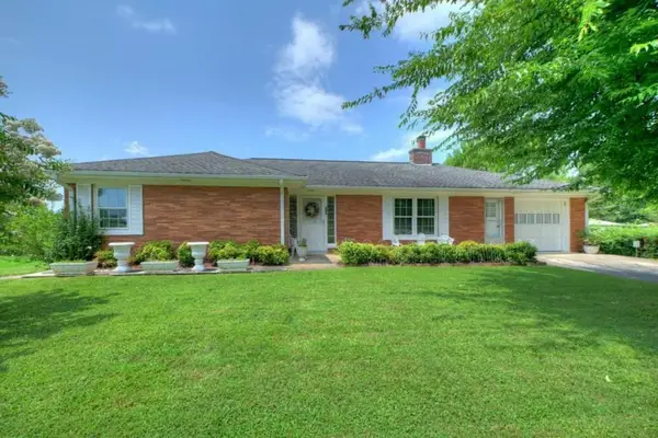 210 Lavista Drive, Blue Ridge, GA 30513