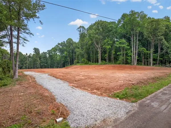 135 Jarrett Lane, Gillsville, GA 30543