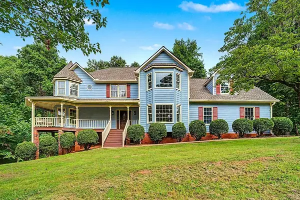 228 Nacoochee Drive, Woodstock, GA 30188