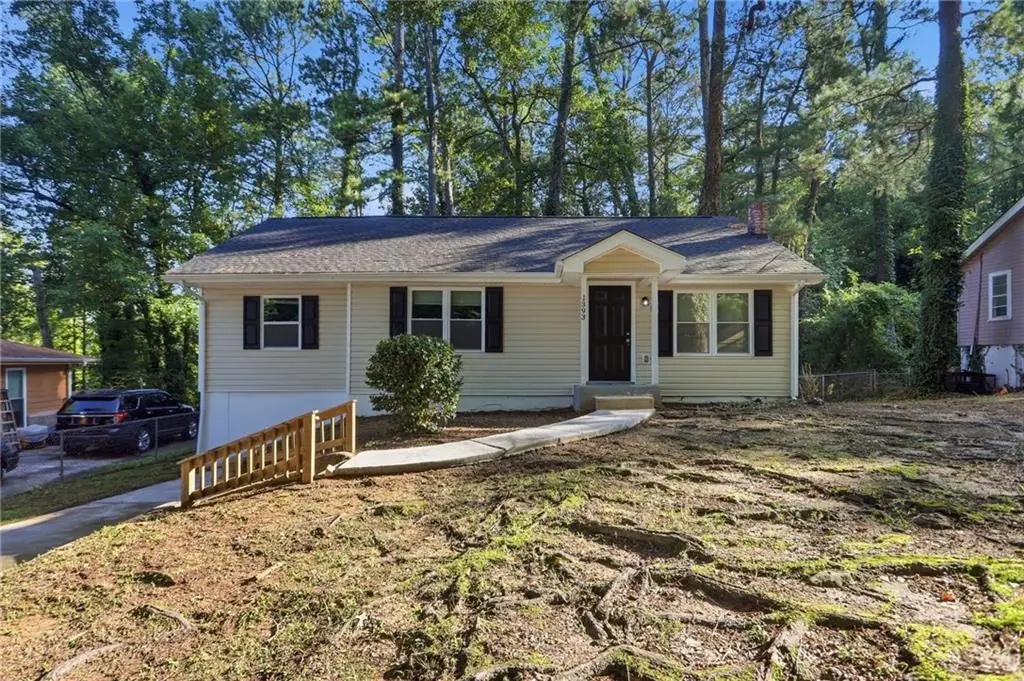 1393 Northwest Drive Nw, Atlanta, GA 30318 - #1