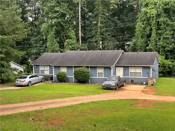 1292 Crystal Lake Road, College Park, GA 30349