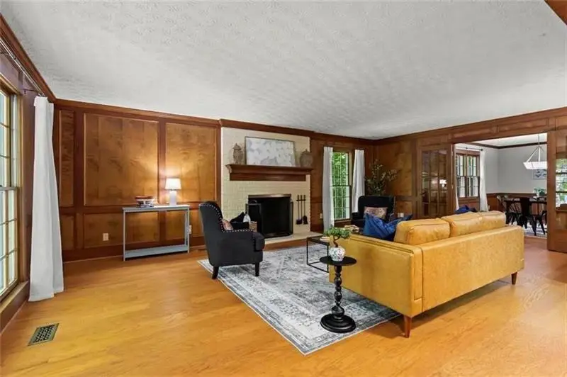1052 Evelyn Lane Sw, Lilburn, GA 30047 - #2