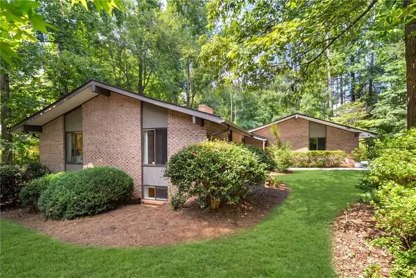 910 Freemanwood Lane, Milton, GA 30004