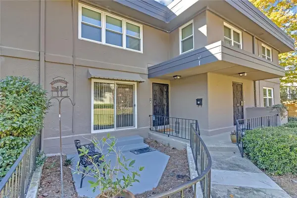 276 Lakemoore Drive Ne #E, Atlanta, GA 30342