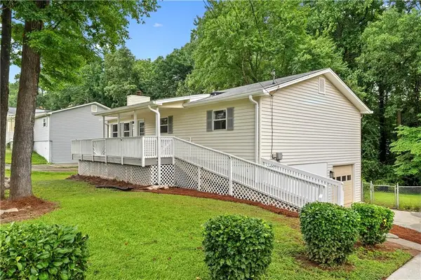 106 Caldwell Road, Lawrenceville, GA 30046