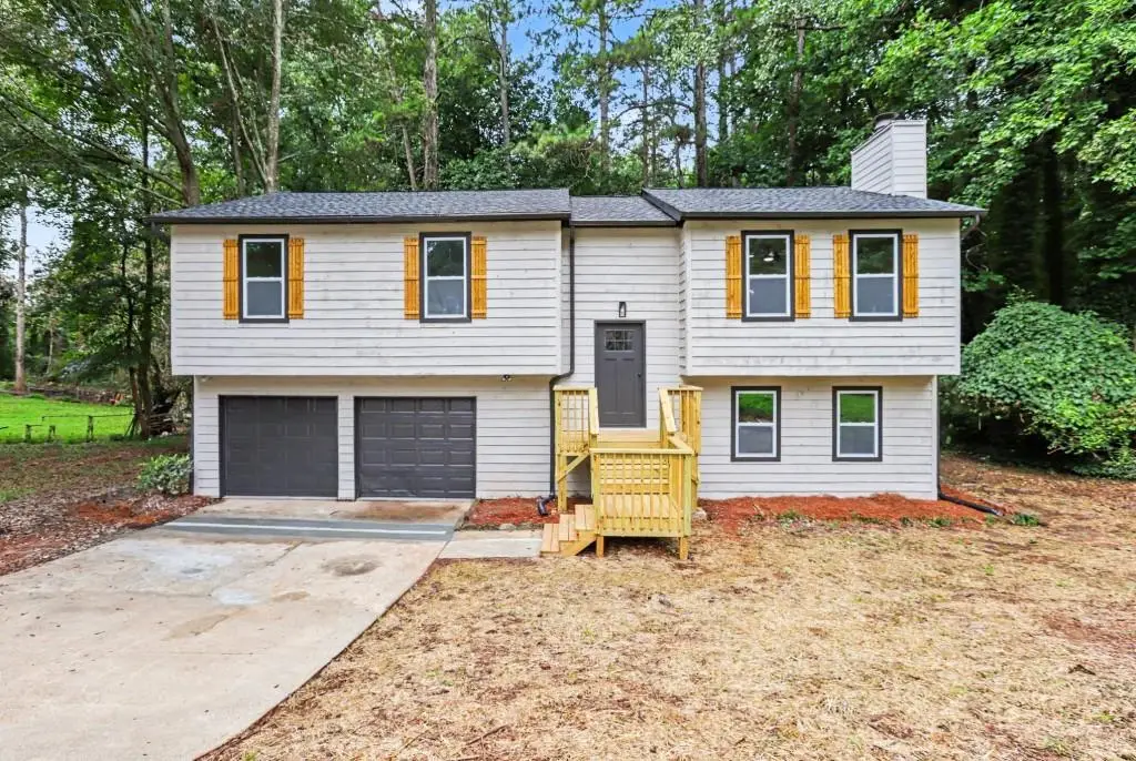 5055 S Woodbridge Trail, Stone Mountain, GA 30088 - #1