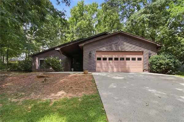 3768 Creekstone Drive, Peachtree Corners, GA 30092
