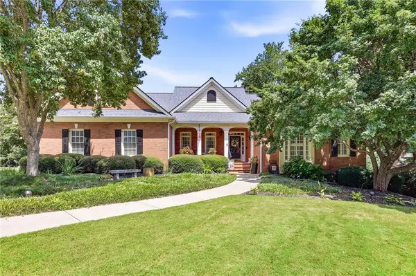 4611 Chartwell Chase Court, Flowery Branch, GA 30542
