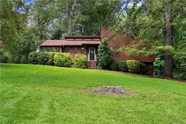 2656 Royal Oak Court, Acworth, GA 30102