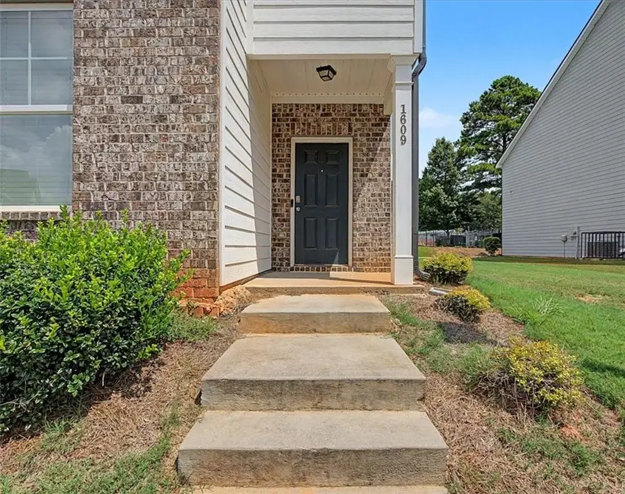 1609 Meadow Crossing, East Point, GA 30344 - #3