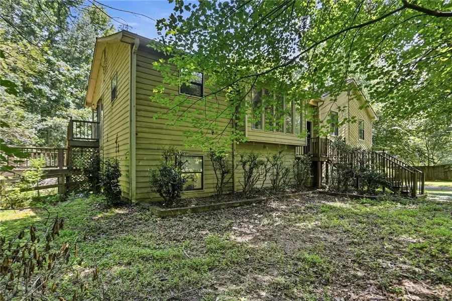 819 Tramore Court, Powder Springs, GA 30127 - #3