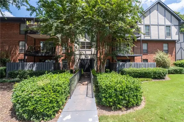 6851 Roswell Road #K2, Sandy Springs, GA 30328