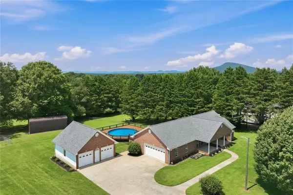 5573 Clarks Bridge Road, Clermont, GA 30527