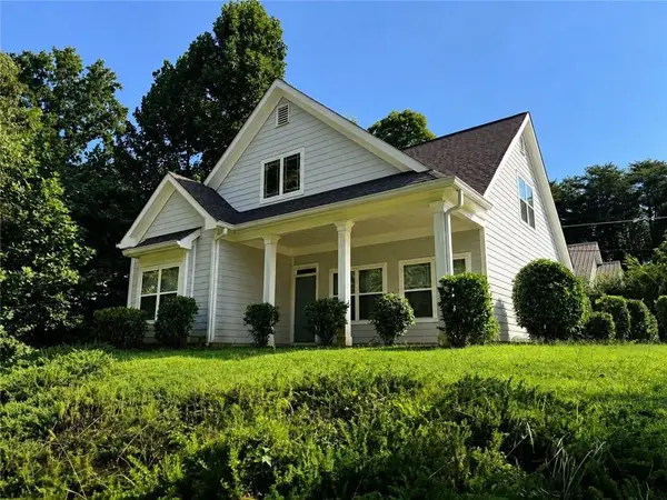 8850 Four Mile Creek Road, Gainesville, GA 30506