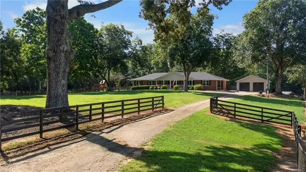 144 Hay Renfroe Drive, Dallas, GA 30157