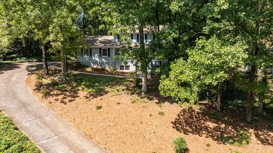 940 Hunterhill Drive, Roswell, GA 30075 - #3