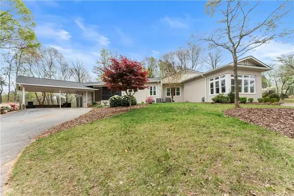 664 Chenocetah Drive, Cornelia, GA 30531