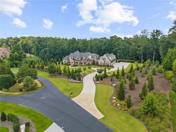 570 Lost River Bnd, Milton, GA 30004
