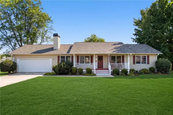 4646 Countryside Drive, Flowery Branch, GA 30542