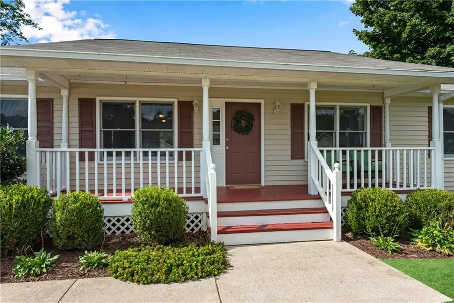 4646 Countryside Drive, Flowery Branch, GA 30542 - #2