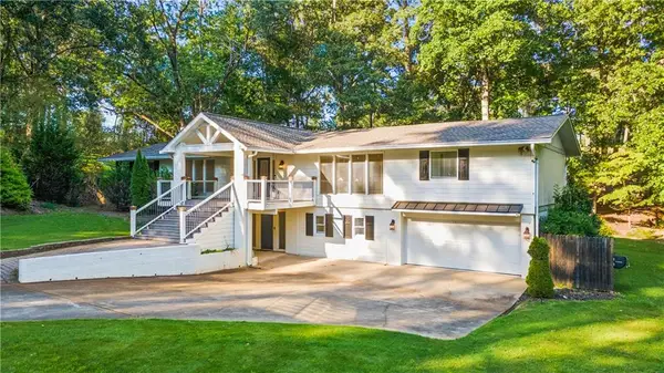 530 E Lake Drive, Gainesville, GA 30506