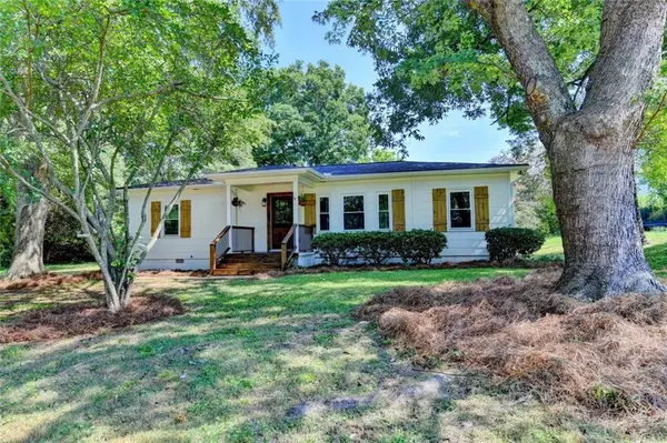 107 Lakeshore Circle, Braselton, GA 30517
