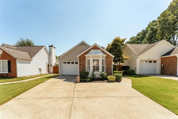 1318 Yorkshire Lane, Woodstock, GA 30188