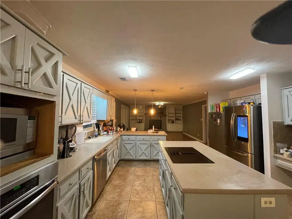 215 Dix Lee On Drive, Fayetteville, GA 30214 - #1