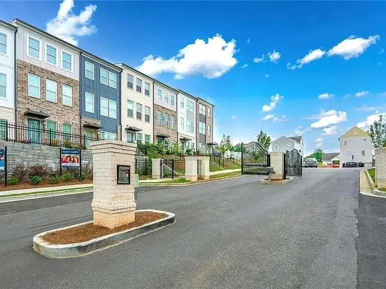 2635 Creekside Drive Nw, Atlanta, GA 30318 - #1