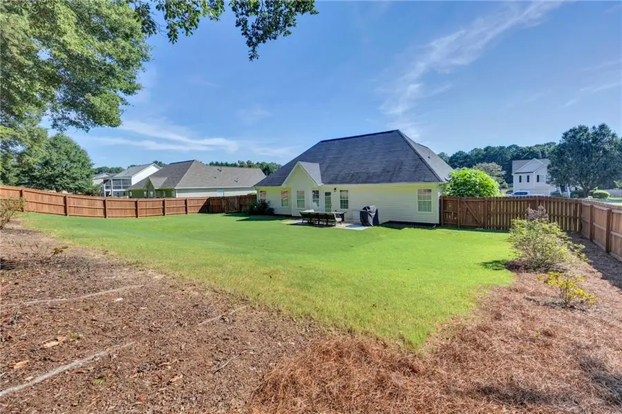 514 Hamlet Drive, Loganville, GA 30052 - #3