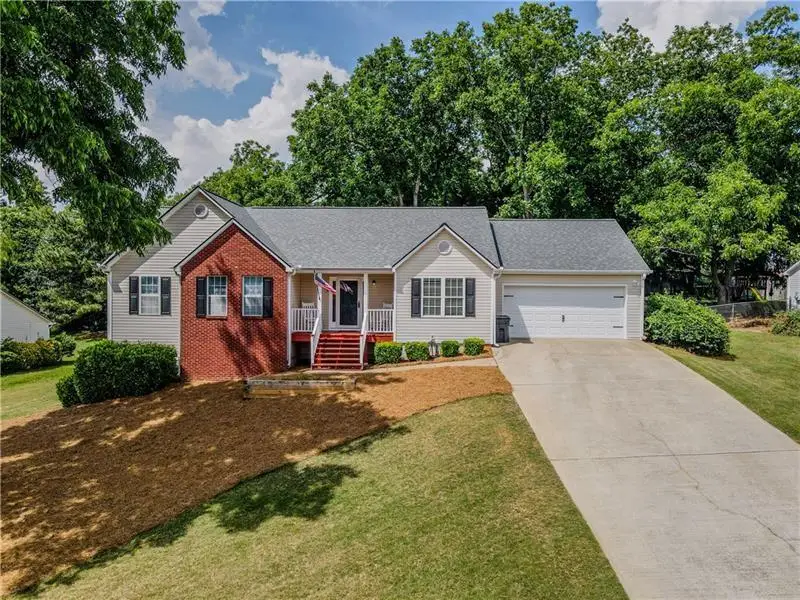 2990 Hampton Valley Drive, Loganville, GA 30052 - #1