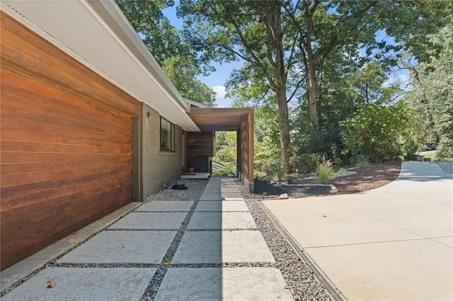 4351 Peachtree Dunwoody Road Ne, Atlanta, GA 30342 - #2