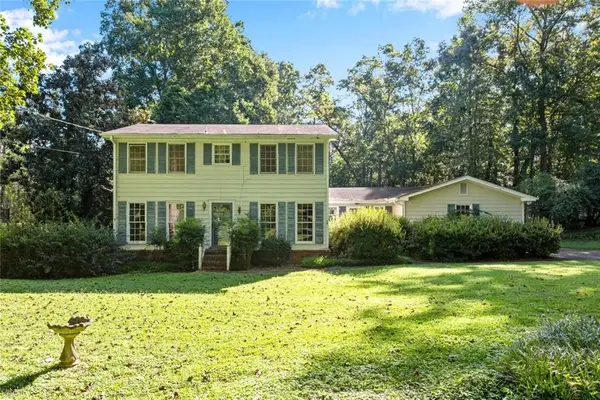 1255 Lake Charles Drive, Roswell, GA 30075